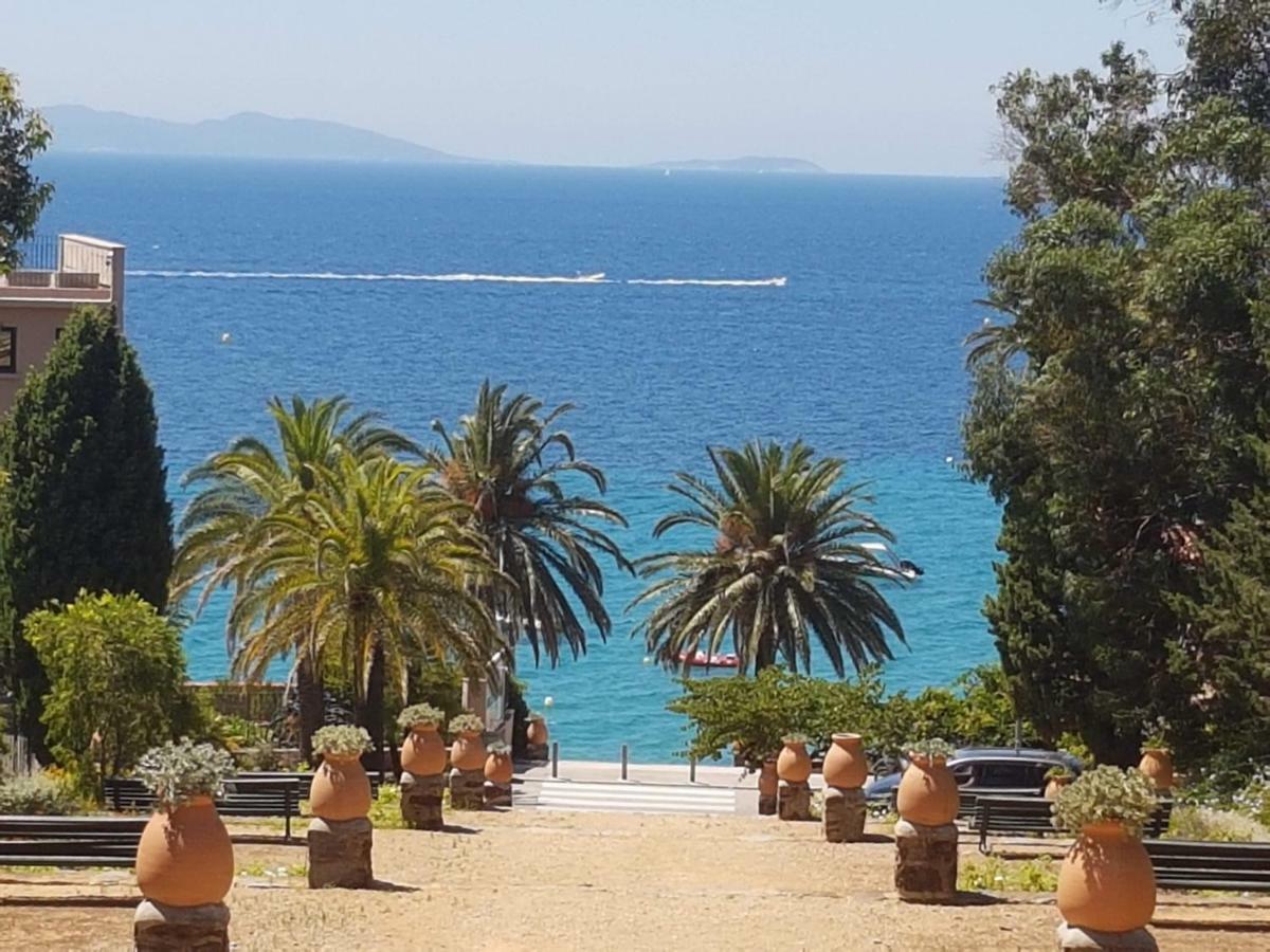 Villa Adriandre Le Le Rayol-Canadel-sur-Mer Eksteriør bilde